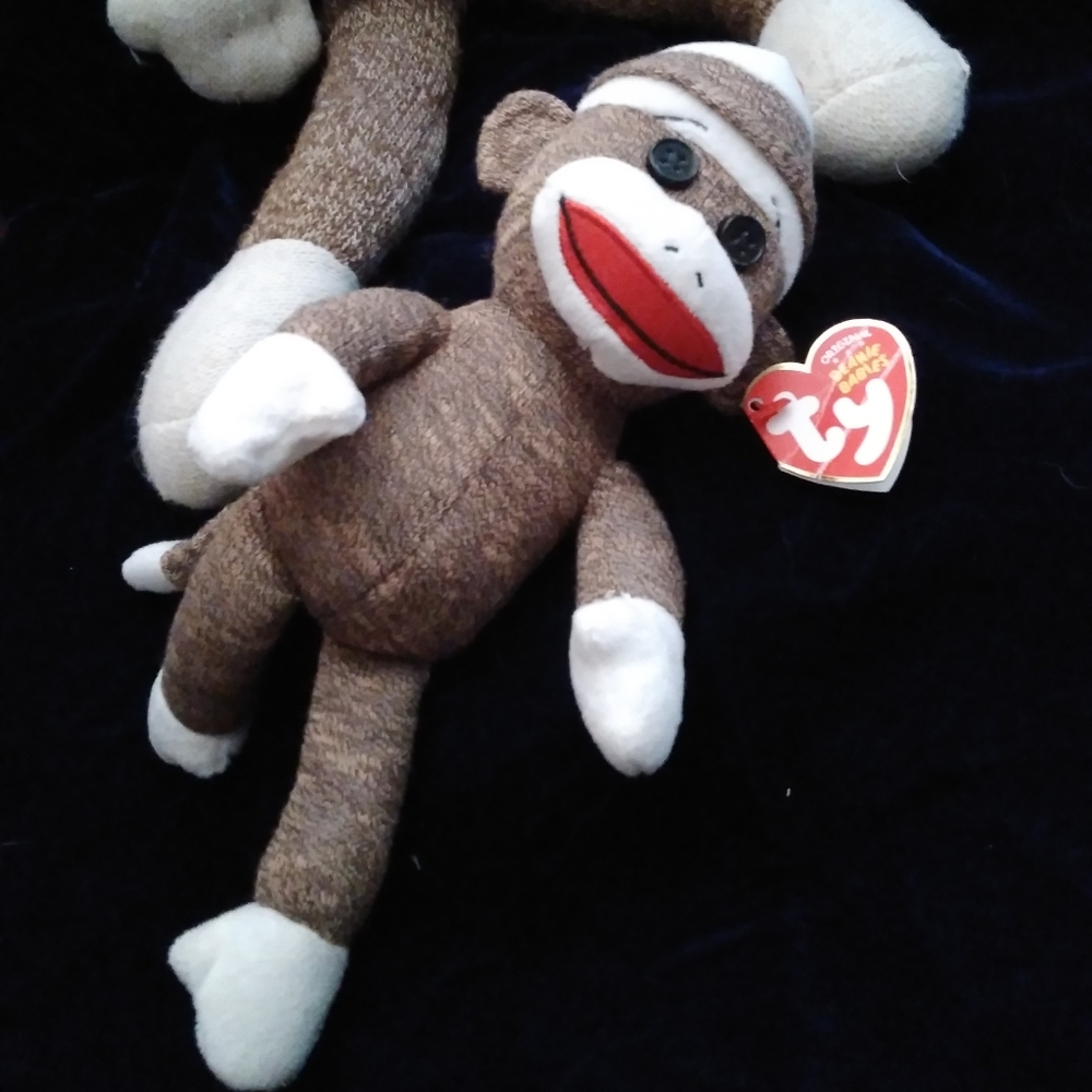 TY Socks the Sock Monkey - Picture 3 of 6